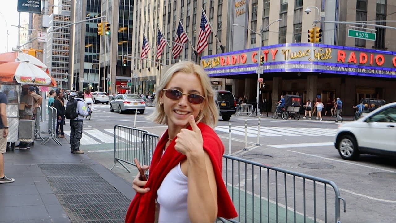 emma in her new york vlog