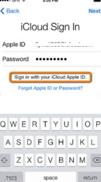 restore whatsapp backup from icloud