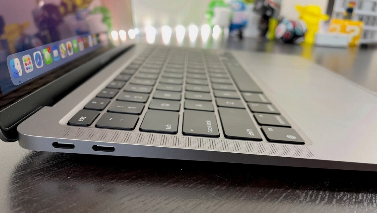 macbook air m1 side display