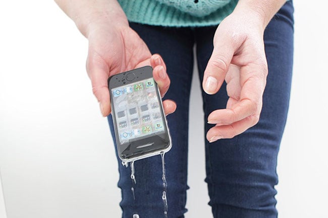 prvent water damage iphone